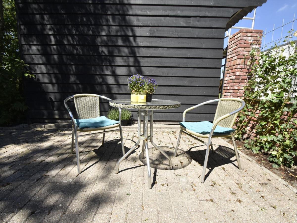 Apartment In Sint Maartensbrug With Garden Esterno foto
